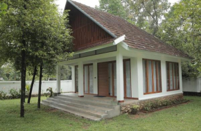 Vazhemadom Homestay